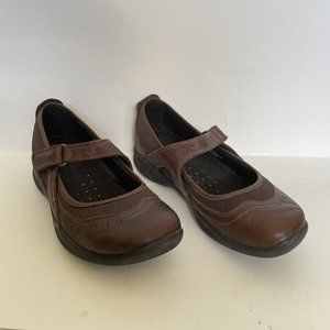 Clarks Casual Walking Shoes